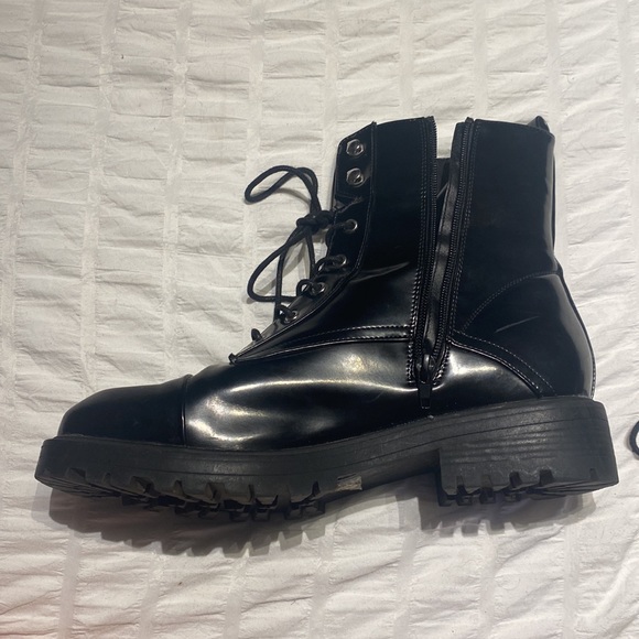 Wild diva combat boots - Picture 2 of 2